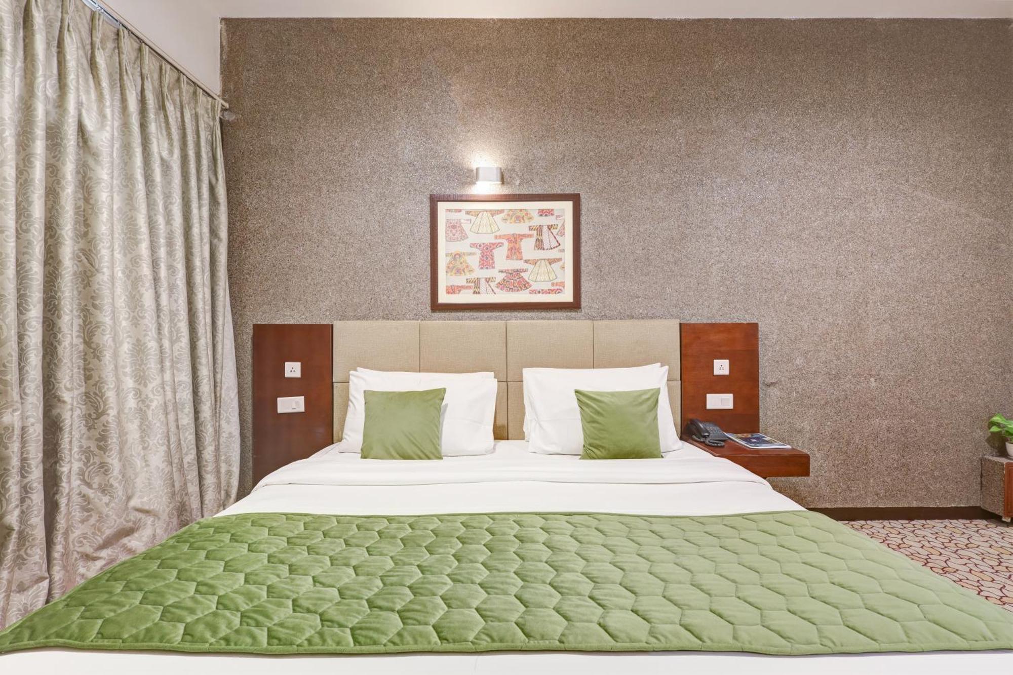 Hotel 91 Golf Course Road Gurgaon Exterior photo