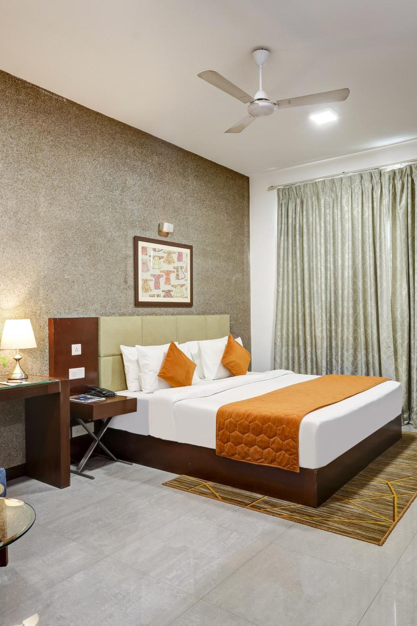 Hotel 91 Golf Course Road Gurgaon Exterior photo